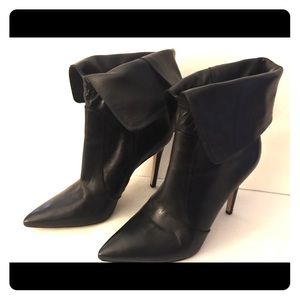Via Spiga Short roll down black leather boots